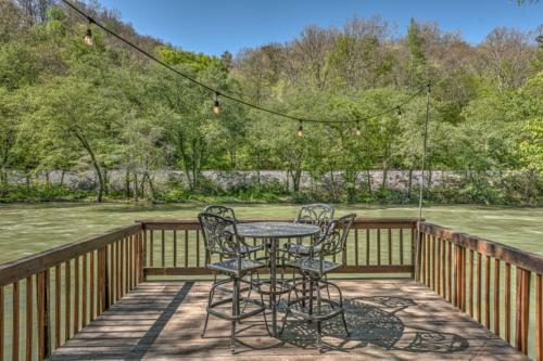 Hooked On Toccoa By Escape To Blue Ridge