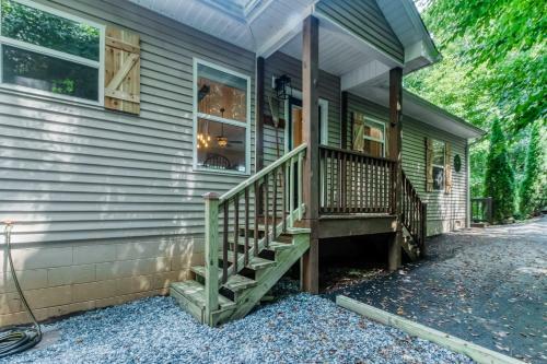 Little Bear Cabin