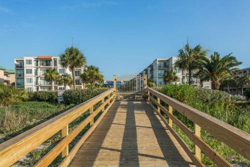 Beach Club 109
