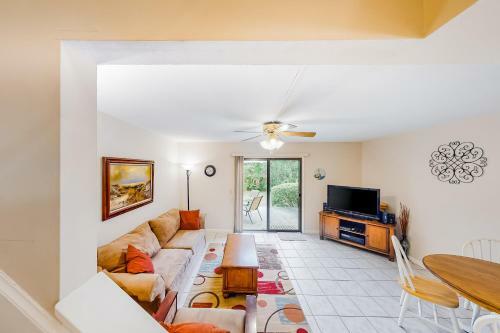 Island Townhouse F6