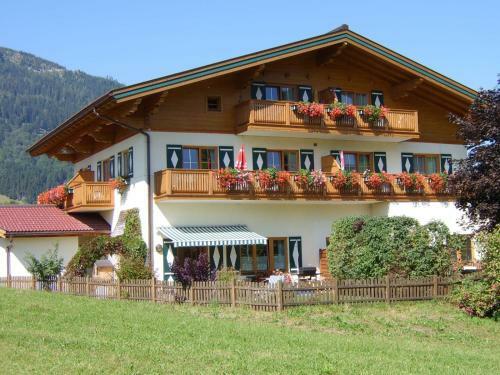 Apartamento Ferienhaus Alpenland