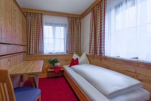 Hostal Pension Haus Am Dorfplatz