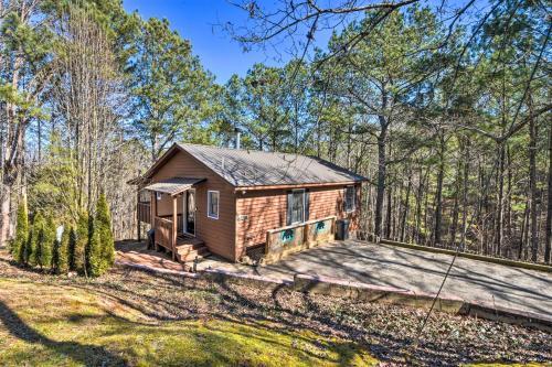 Coosawattee River Hideaway With Private Deck!