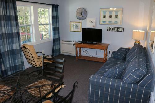 Hotel Boundary Waters Resort & Marina