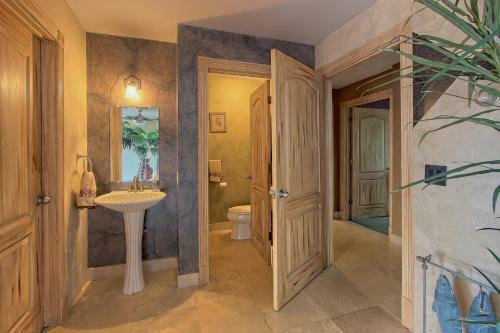 Le Petit Chateau Bliss