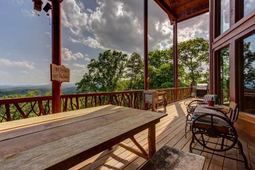 Cinnamon Bear Lodge