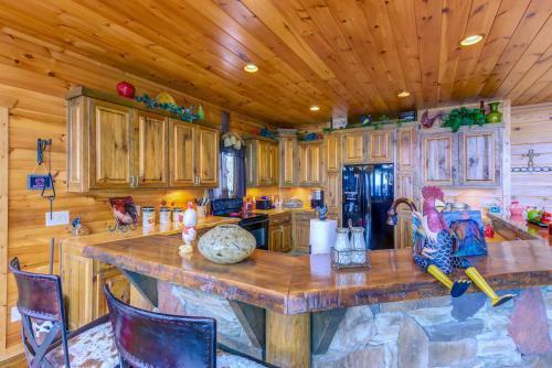 Cinnamon Bear Lodge