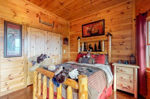 Cinnamon Bear Lodge