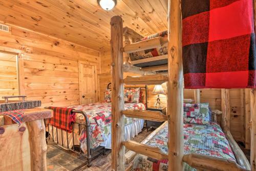 Blue Ridge Mtn View Getaway With Hot Tub And Fire Pit!