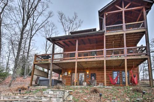 Blue Ridge Mtn View Getaway With Hot Tub And Fire Pit!