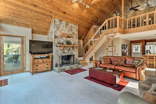 Spacious Lake Sinclair A-frame With Boat Dock And Slip!