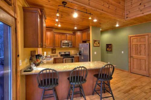 Suite Dreams By Escape To Blue Ridge