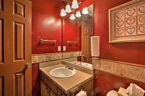 Berkmar Place With Deck Short Drive To Atlanta
