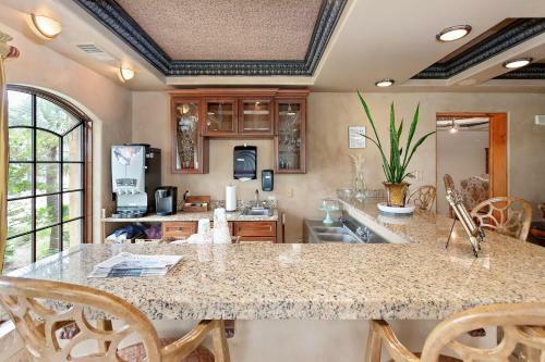 Ocean Lodge By Kees Travel