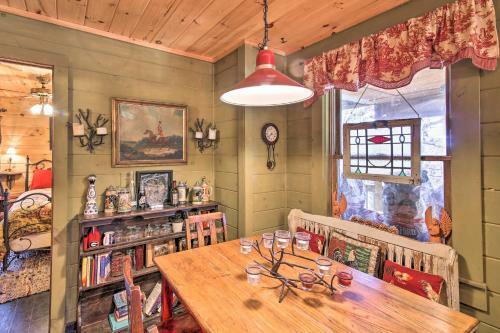 Rustic Getaway With Pool Table Less Than 6 Miles To Helen!