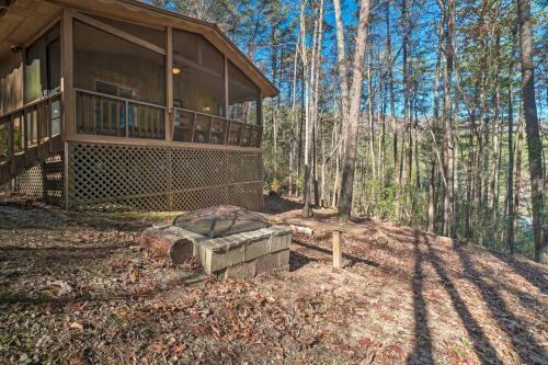 Pet-friendly Wanderlust Cabin 5mi To Helen!