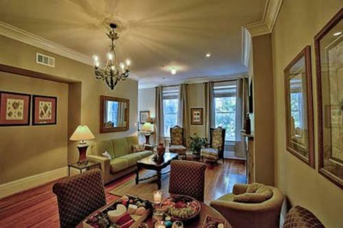 Apartamento 3 Bedroom Penthouse Blocks From The River