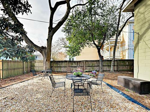 E Bolton Apartment Unit C Townhouse