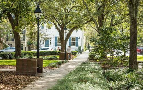 513 Liberty Main + Garden By Lucky Savannah