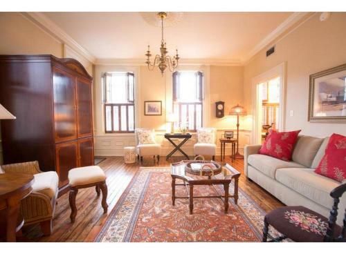 Phillips House By Lucky Savannah
