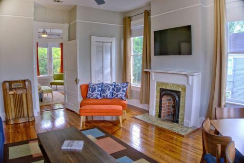 Newly Renovated Stunning Space