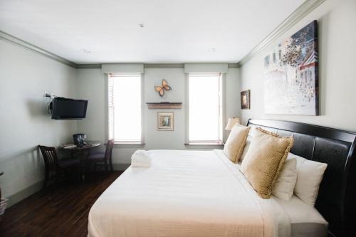 Posada Mcdonoughs Inn Unit 1 By Lucky Savannah