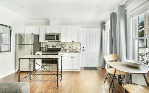 513 Liberty Main By Lucky Savannah