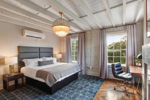 The Present Hotel