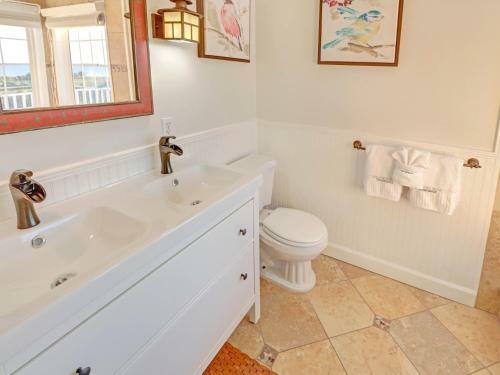 Heated Pool Access Flex Cancelation Gorgeous Sunset Views Over The Water