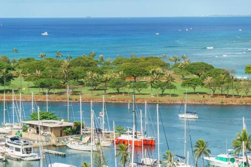 Ilikai Marina Condo (Im692)
