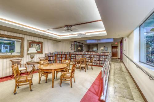 Apartamento The Windsor Waikiki #2606