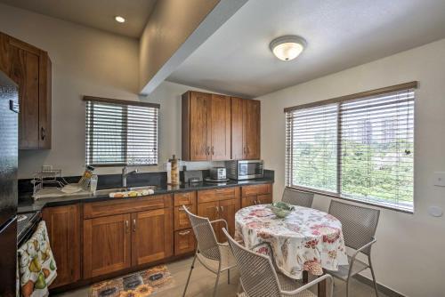 Remodeled Honolulu Apartment With Courtyard Downtown!