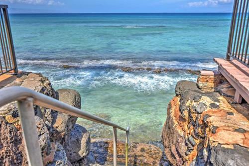 Apartamento Oceanfront Lahaina Condo With Balcony And Pool Access!