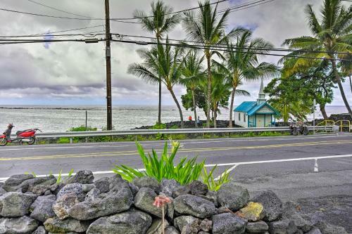 Kailua-kona House With Oceanfront Deck And View