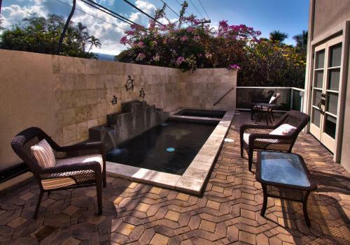 Hale Honu - Spectacular Oceanfront Home W/ Central A/c Wading Pool & Hottub