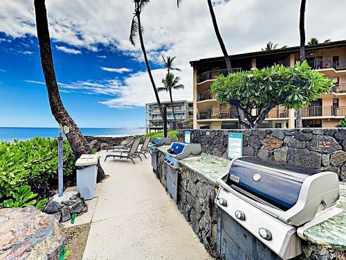 Apartamento New Listing! Oceanfront Condo With Resort Amenities Condo