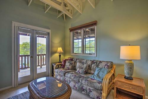Stylish Home, Less Than 2 Miles To Magic Sands Beach!