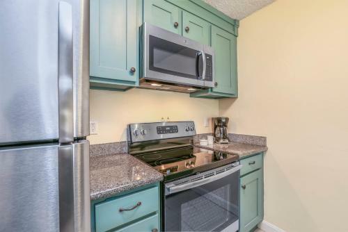 Apartamento Beautifully Upgraded, Full Kitchen, Comfy King Bed, AC Condo