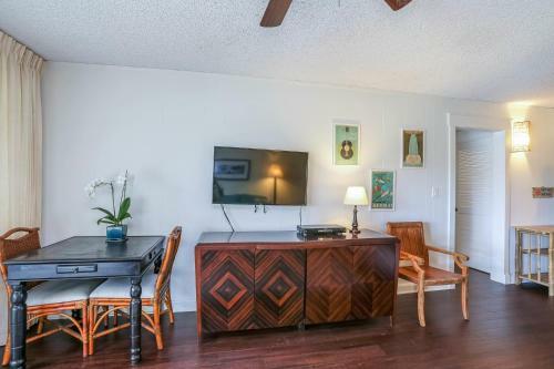 Apartamento Beautifully Upgraded, Full Kitchen, Comfy King Bed, AC Condo