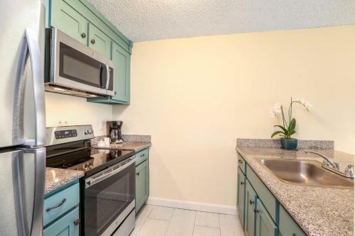Apartamento Beautifully Upgraded, Full Kitchen, Comfy King Bed, AC Condo