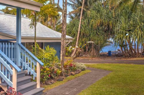 Black Sand Beach House Home