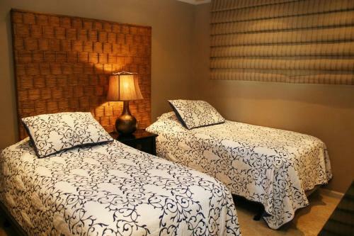 Hotel Royal Mauian #114 By Ali'i Resorts