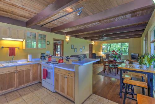 Kehena Treetop Bungalow Home