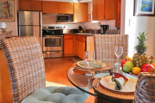 Unforgettable 180 Degree Top Floor Oceanfront View