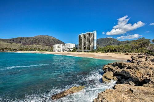 Apartamento Updated Makaha Condo With Pool And Ocean-view Lanai!