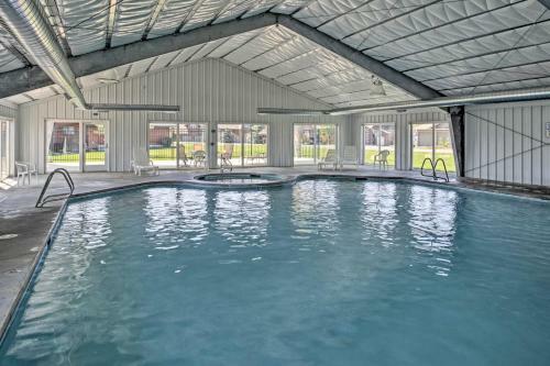Apartamento Stoneridge Golf Condo With Pool Access And Mtn Views!