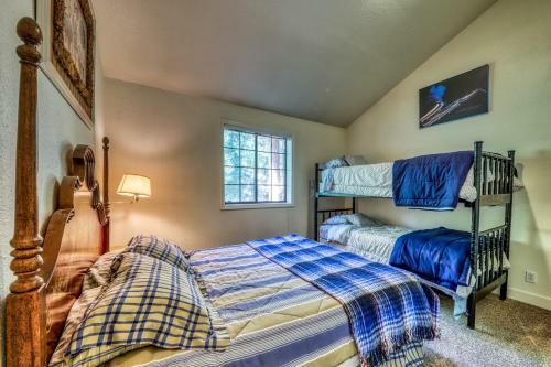 Crown Point Hideaway