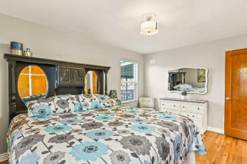 Large Family Home With Garage Game Room And Office