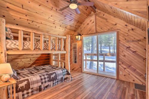 Peaceful Garden Valley Cabin With Private Deck!