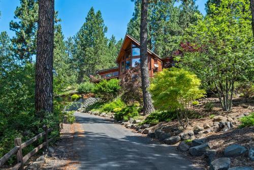 Camp Runamuck Idaho Bed And Breakfast